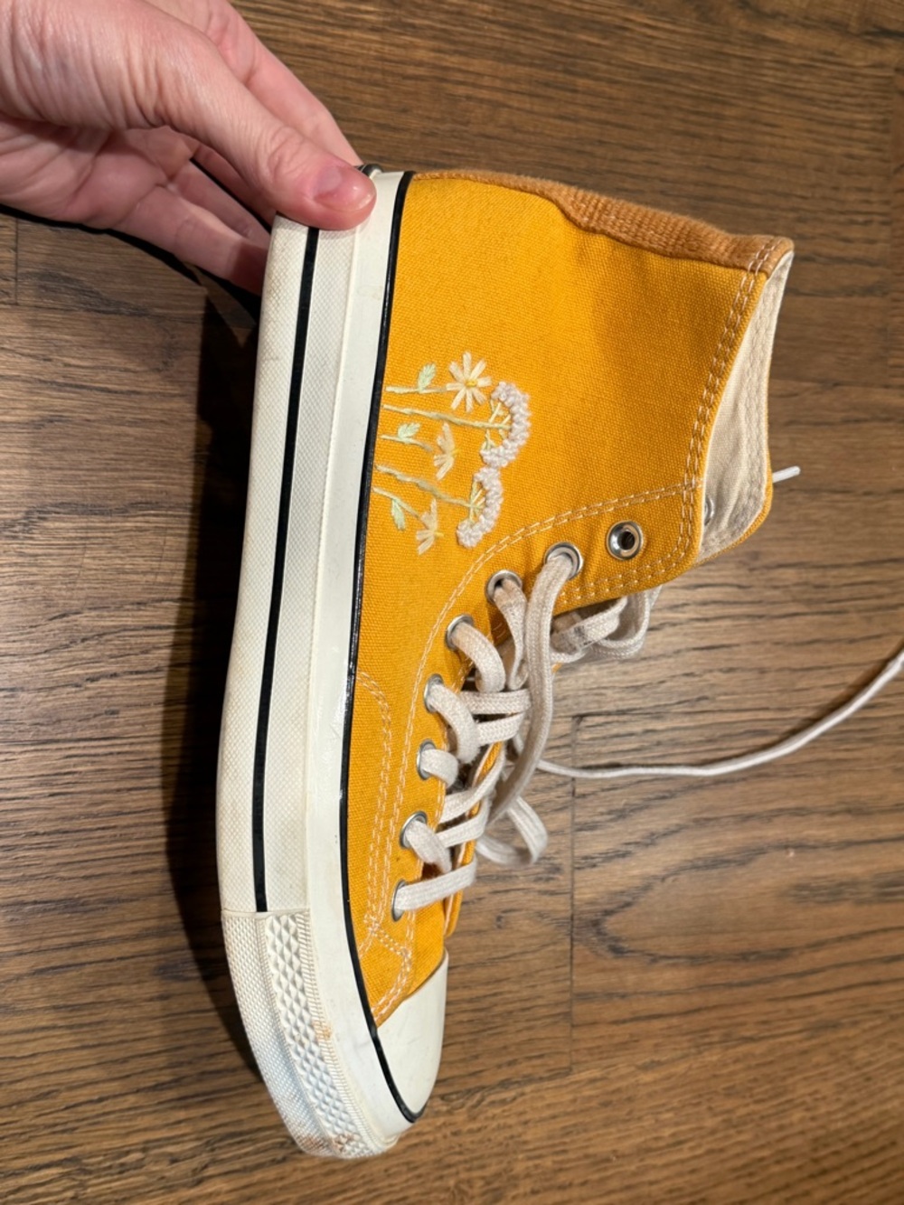 Converse Mustard hand embroidered High-Top Sneakers - Picture 4 of 9